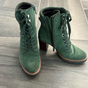 Heel tie front boots size 4